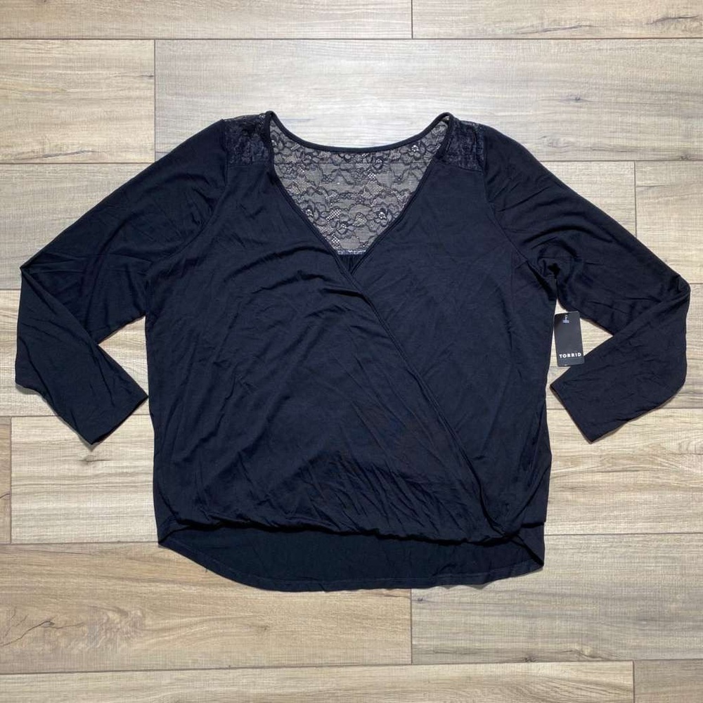 Torrid Womens Super Soft Knits Long‎ Sleeve Lace Surplice Top Size 1 Black